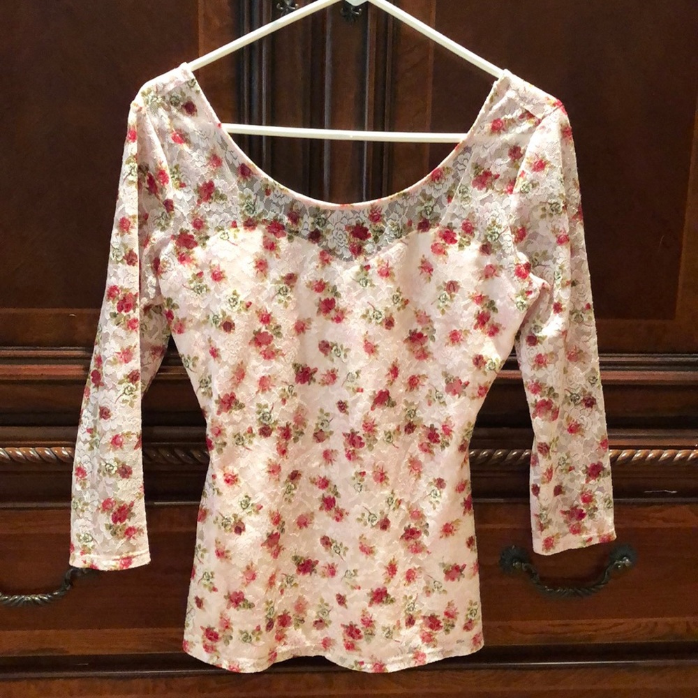 Guess lace overlay top